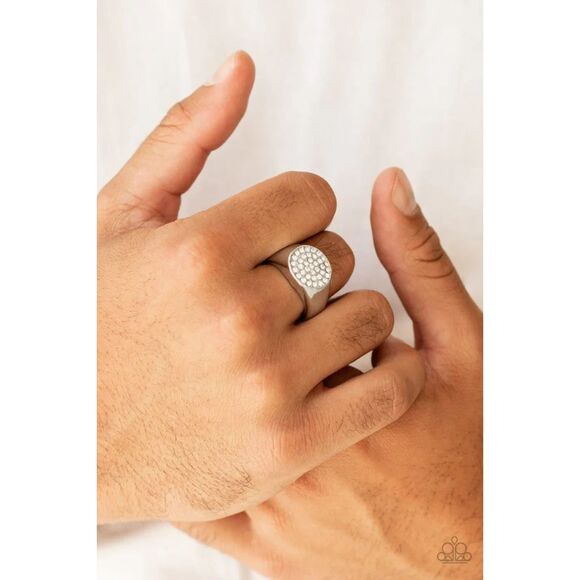 Conquest White Ring (66) - Picture 1 of 3